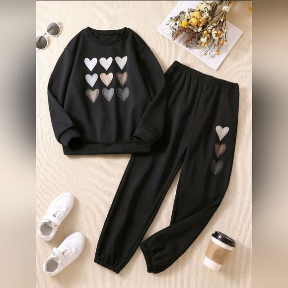 SHEIN Kids EVRYDAY Teen Girls Heart Print Drop Shoulder Pullover and Sweatpants - Picture 1 of 2